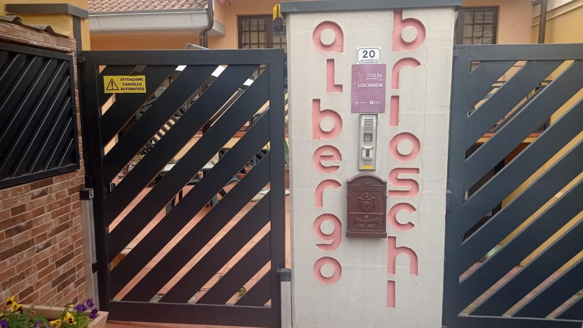 Albergo Brioschi 卡波纳戈